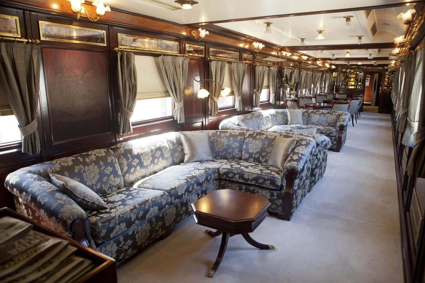 Belle Époque lounge car of the Al Ándalus